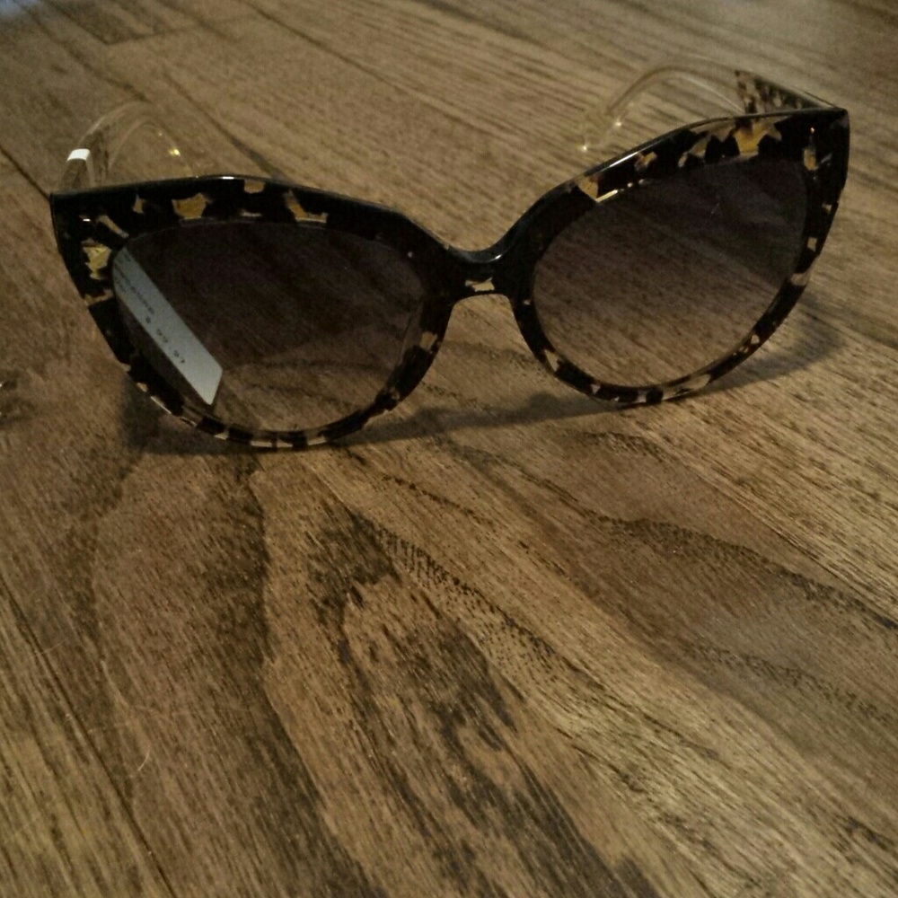 Bailey Italy sunglasses new